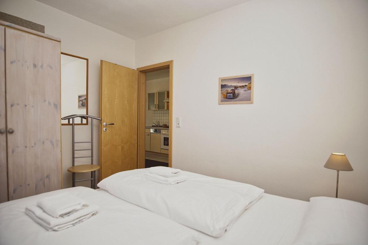 Nah Am Meer, Ruhige Lage, Gratis Nutzung Vom Ahoi Erlebnisbad Und Sauna In Sellin - Haus Inselblick Fewo 01 Goehren  Buitenkant foto